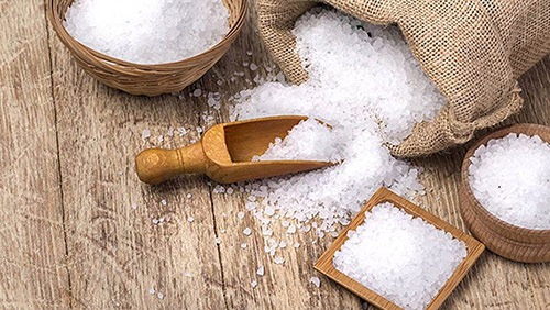 GỢI Ý 4 cách giảm mỡ bắp tay bằng muối hiệu quả ngay tại nhà